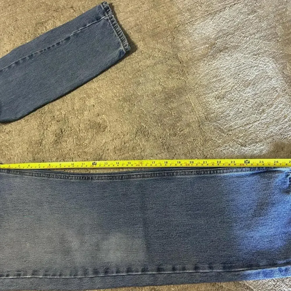 Levi’s 505 Jeans Size 32x30 Classic Fit Blue Denim Straight Leg Medium Wash